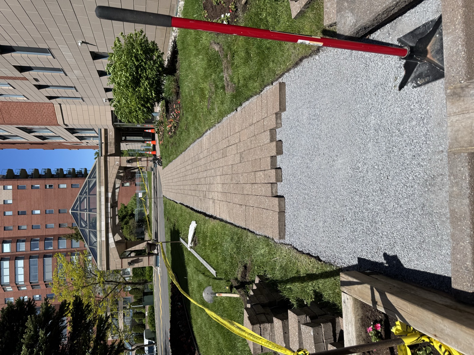 Pave-uni driveway project in Montreal